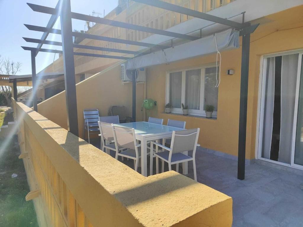 Superbe Appartement Terrasse Entierement Renove Au Bord De L'Ebre Deltebre Exteriör bild